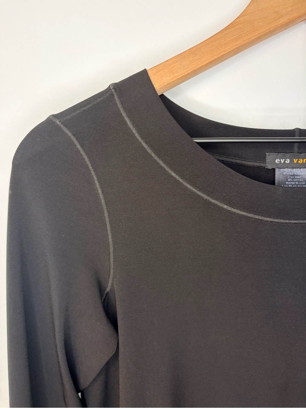 Eva Varro Women’s Black TYB Tunic with 3/4 Length Sleeves, Size XS - Picture 6 of 10